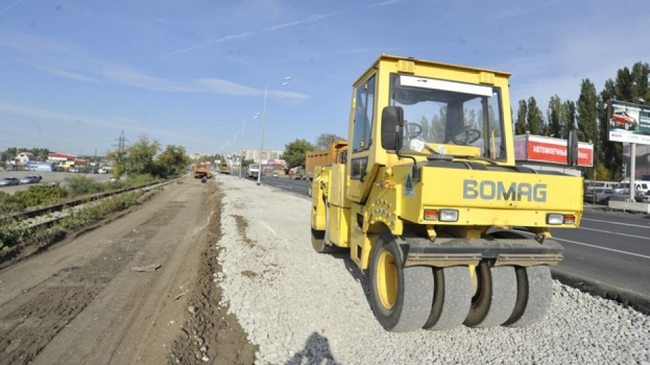 В текущем году в Воронеже и области отремонтируют 433 дороги