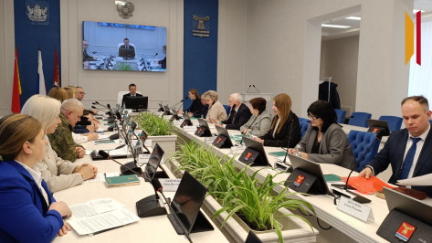 В Павловске обсудили координацию работы всех служб по поддержке участников СВО и их семей в Воронежской области