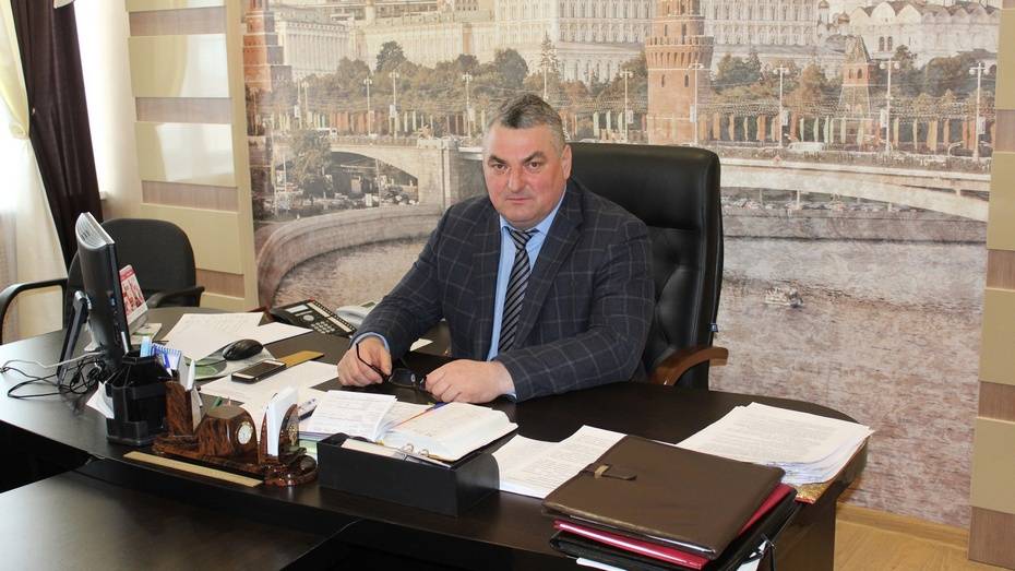 Мошенники создали фейковый аккаунт главы администрации Ольховатского района