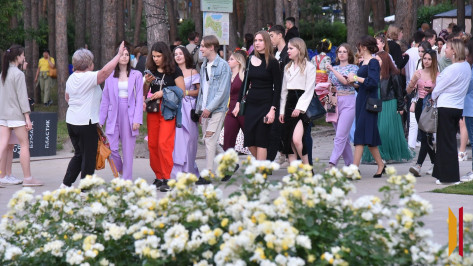 Стало известно, сколько воронежские родители готовы потратить на выпускной ребенка