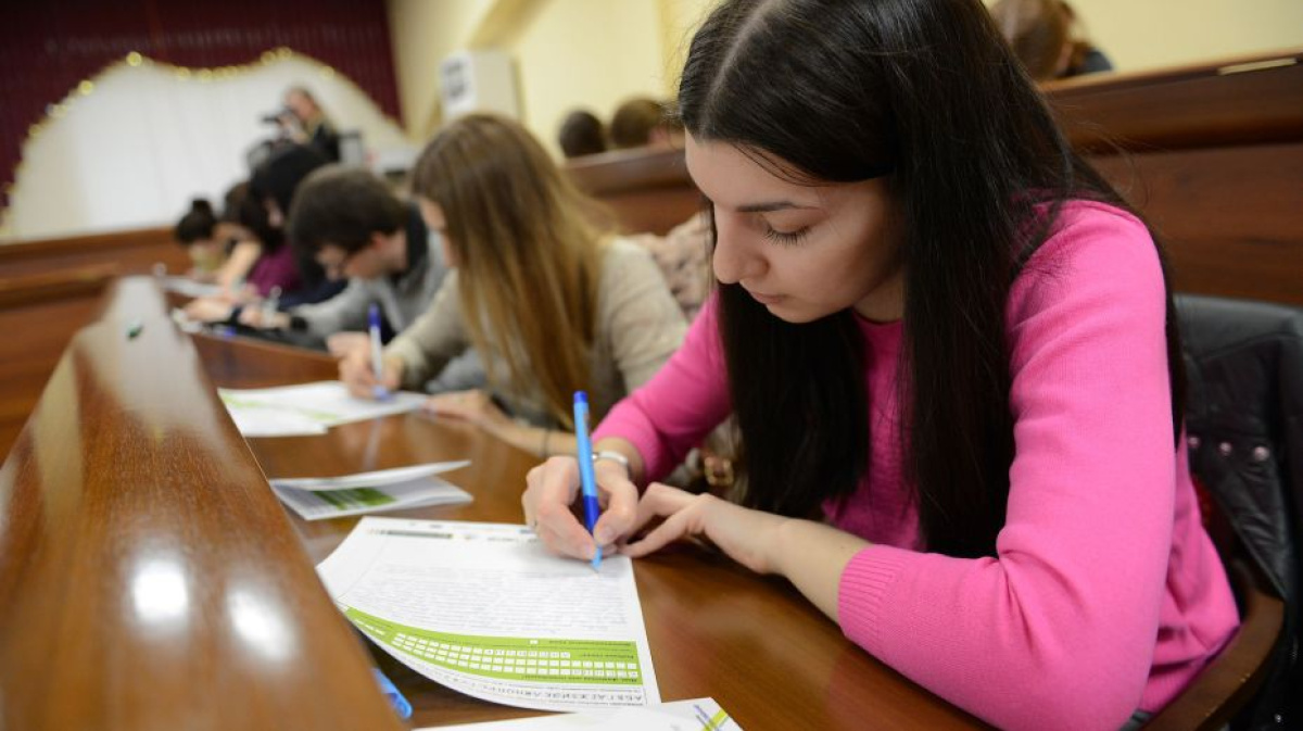 Абитуриентам воронежа. Поступил в вуз. Поступление в вуз. Студенты вузов Воронежа. Поступить в университет.