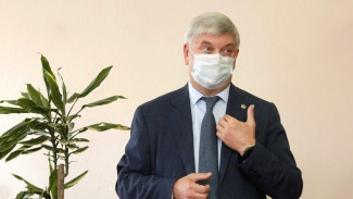 Александр Гусев: при проверке QR-кодов в ТЦ важно не создавать неудобства воронежцам