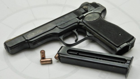 В Воронеже автомобилист угрожал водителю маршрутки №105 пистолетом