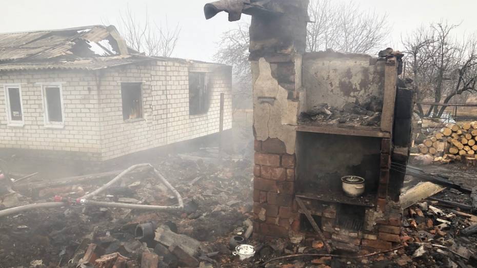 В Семилукском районе при пожаре во времянке погиб 58-летний мужчина