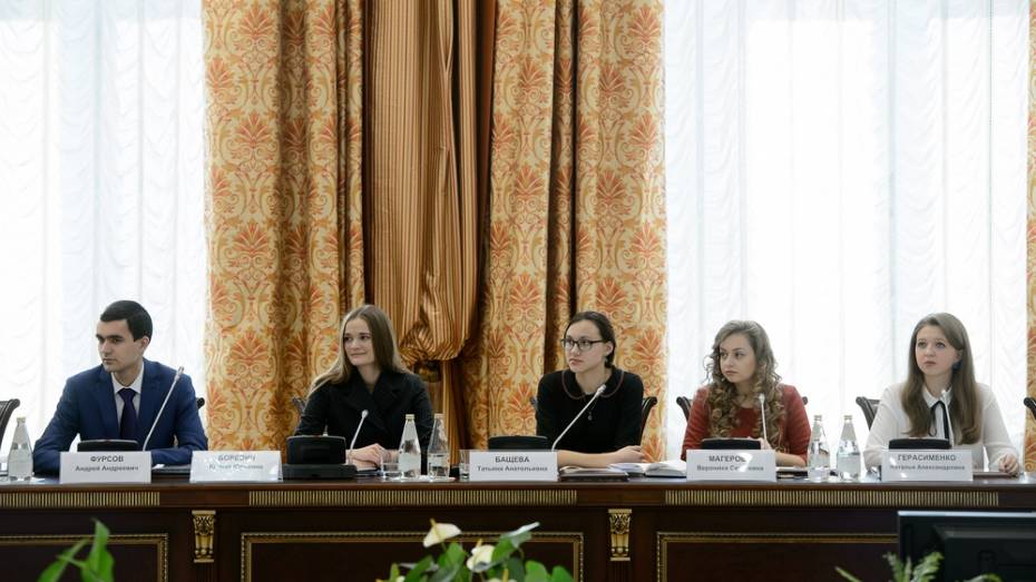 Власти согласились принять в Воронеже Всероссийский съезд молодежных правительств 
