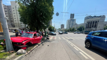 Полиция озвучила подробности ДТП с падением дорожного знака на женщину в Воронеже