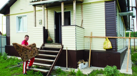 В Лискинском районе сельские учителя получили новое жилье