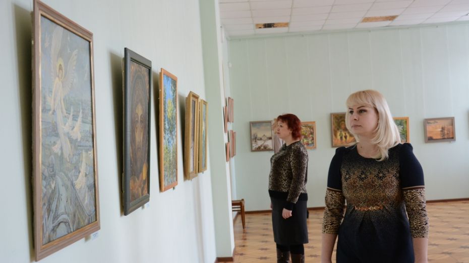 В Острогожском музее открылась выставка лискинского художника