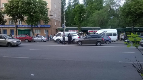 В Воронеже на остановке «Застава» сбили пешехода