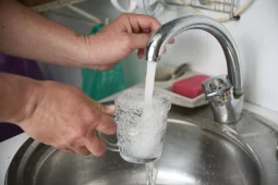 Воду из-под крана в Воронеже назвали безопасной для питья