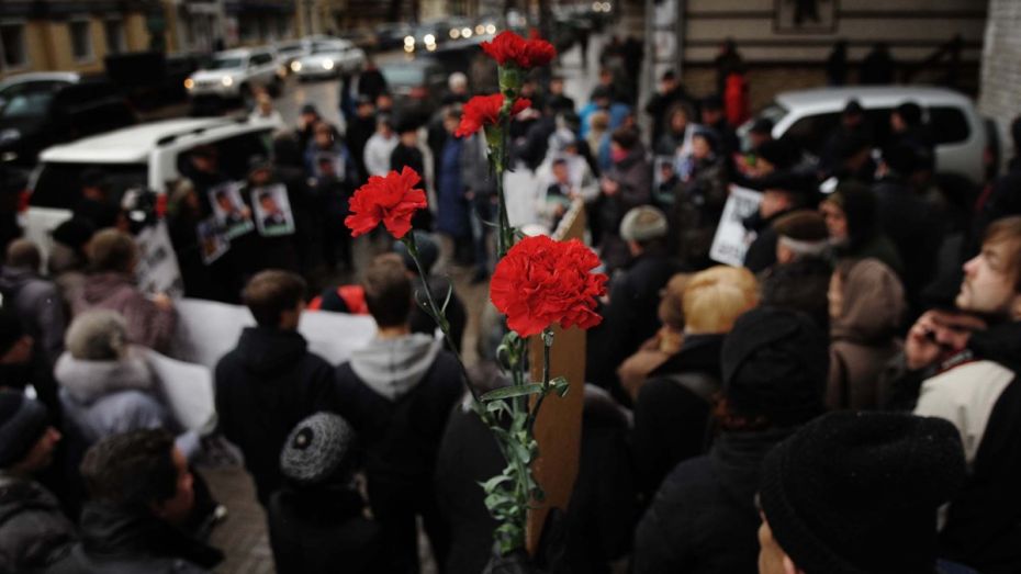 Полиция начала проверку по нападению на участников митинга памяти Немцова в Воронеже