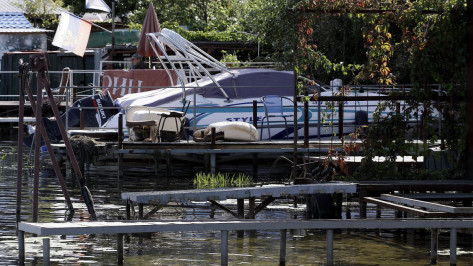 Гидроцикл и моторная лодка столкнулись на реке Воронеж