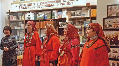 Дискуссия на тему Масленицы состоялась в воронежской библиотеке-музее имени Пономарева
