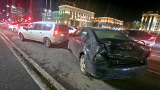 Появилось видео массового ДТП на площади Ленина в Воронеже