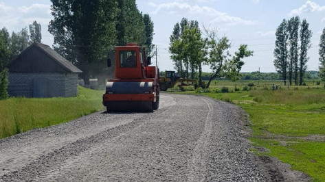 В таловских поселках Еланка и Абрамовка на ремонт дорог направили более 3,5 млн рублей