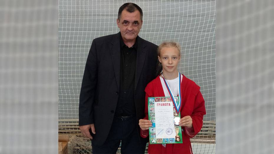 Таловская самбистка завоевала «золото» на открытом областном турнире в Балашове