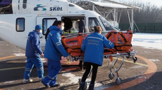 В Воронеж санитарный вертолет впервые доставил пациента с коронавирусом