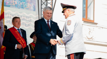 На площади Ленина прошла церемония чествования новых почетных граждан Воронежа