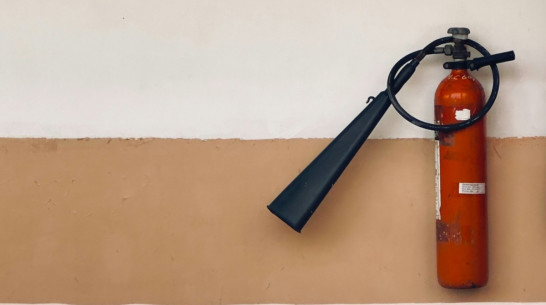 В Ленинском районе Воронежа произошел пожар на стройке