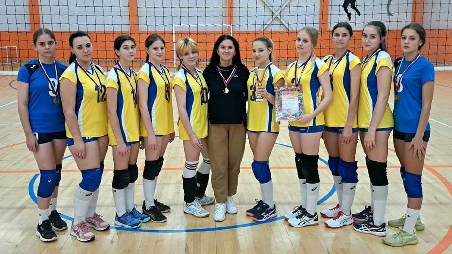 Юные волейболистки из Калача победили на областных соревнованиях