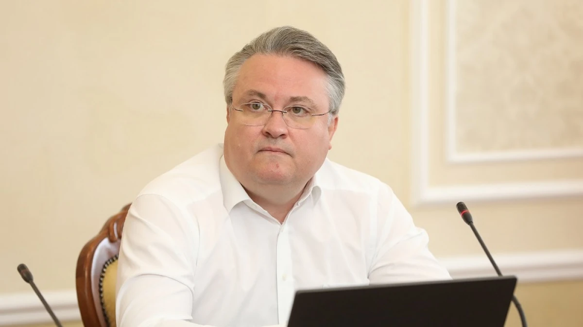 Катя Сафиуллинамен порно Гинекологтағы концерттік порно