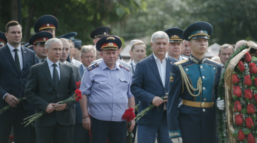 Воронежский губернатор почтил память героев Первой мировой войны