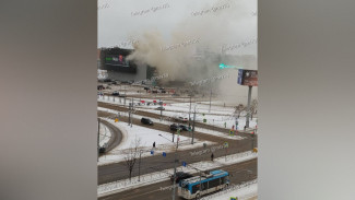 В Воронеже начался пожар в ТРК «Арена», посетителей эвакуируют: видео
