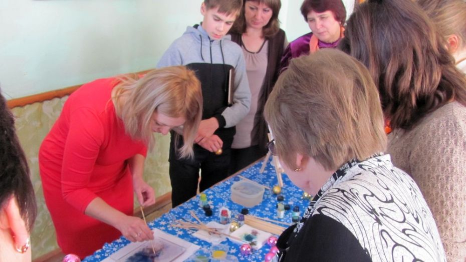 Аннинский педагог провела лучший мастер-класс на фестивале декоративно-прикладного творчества в Грибановке