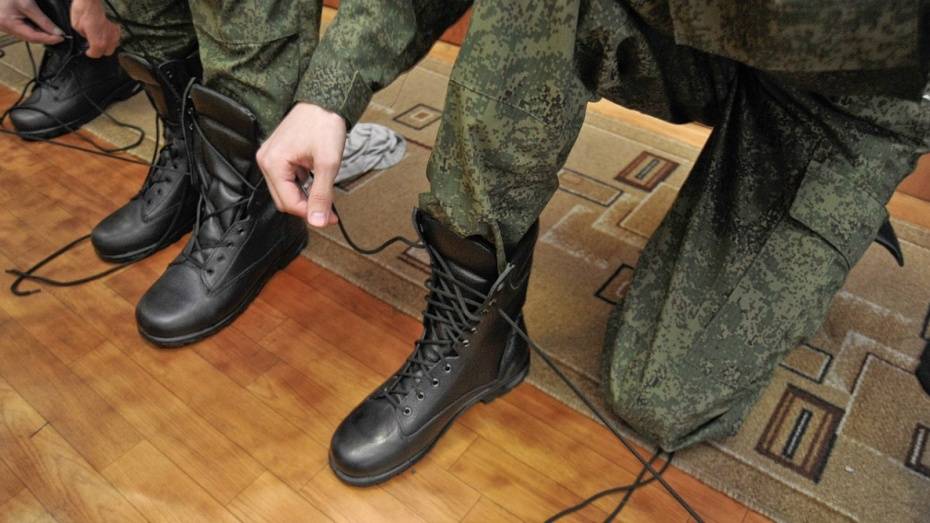 В Воронежской области в октябре 2018 года в армию призвали 856 человек