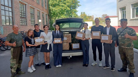 Волонтеры школы №12 Борисоглебска помогли в сборе гуманитарного груза