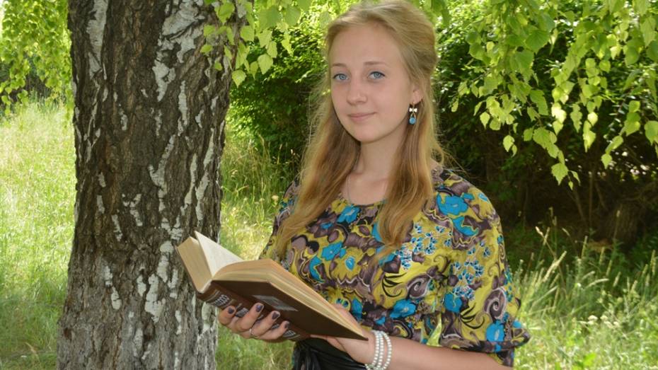 В Калачеевском районе выпускница сельской школы набрала 98 баллов на ЕГЭ по русскому языку