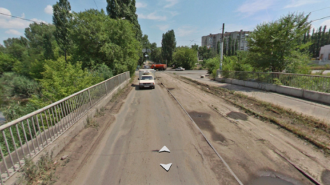 В Левобережном районе Воронежа на 2 месяца закроют мост через реку Песчанка