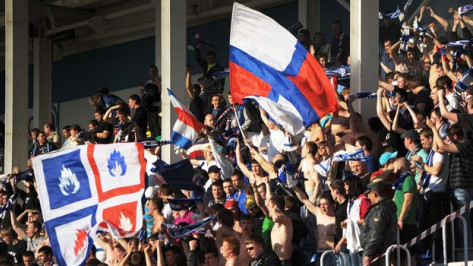 Воронежские фанаты согласуют баннеры с руководством «Факела»