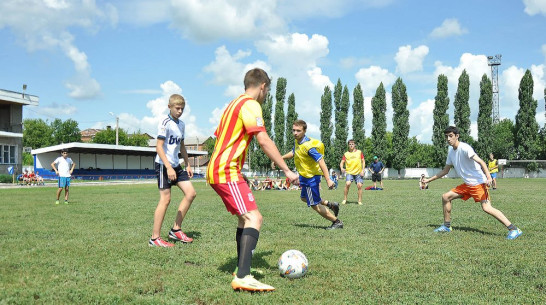 В Бутурлиновке разыграли кубок города по миди-футболу