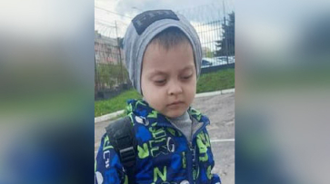 Родителей потерявшегося 4-летнего мальчика разыскивают в Воронеже