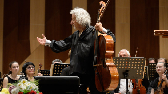 Миша Майский: «В 8 лет я принял два важных решения – бросил курить и начал играть на виолончели»