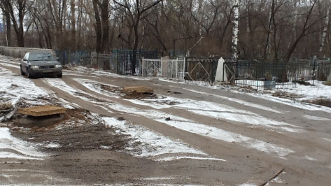 В Воронеже дорогу на месте провала бетономешалки заасфальтируют к концу апреля