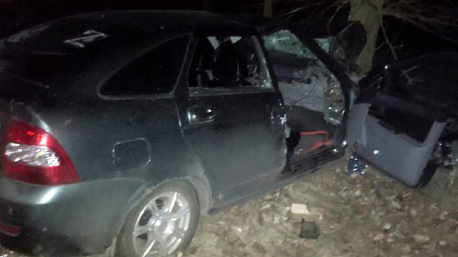 В Воронежской области погибла 30-летняя пассажирка разбившейся «Приоры»