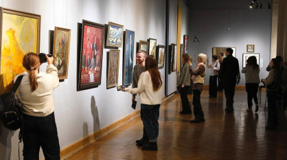 В Минске открылась масштабная выставка воронежского Народного музея Сергея Есенина