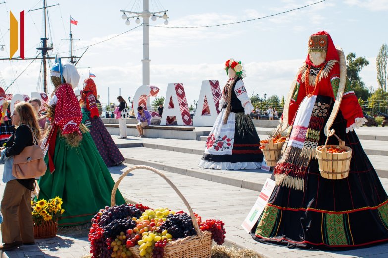 Народные красавицы