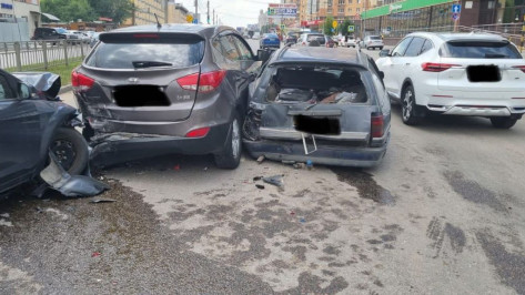 Массовое ДТП с участием 4 автомобилей случилось в Воронеже 4 июля