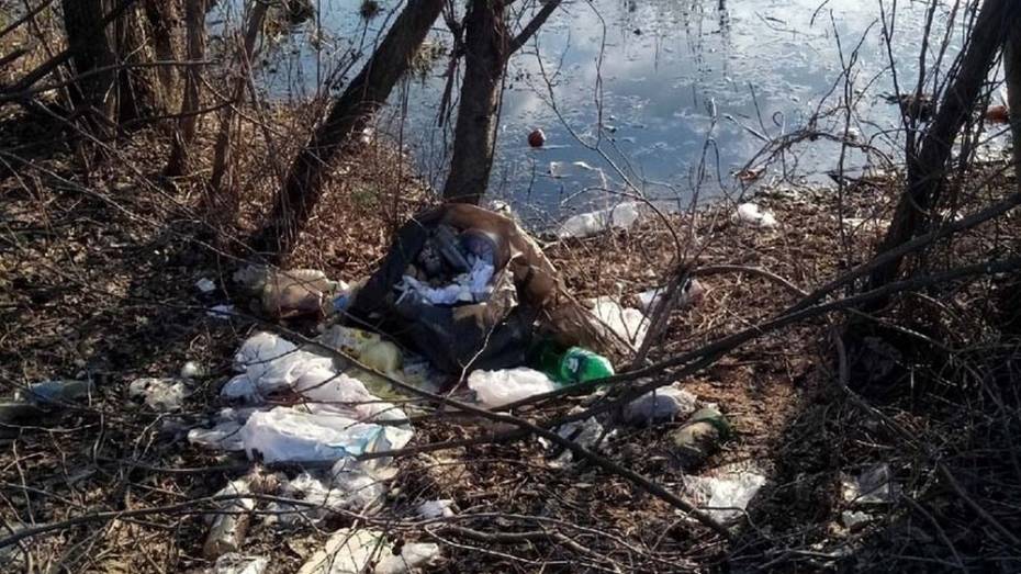Лискинцев позвали на уборку мусора в окрестностях хутора Калач 13 апреля