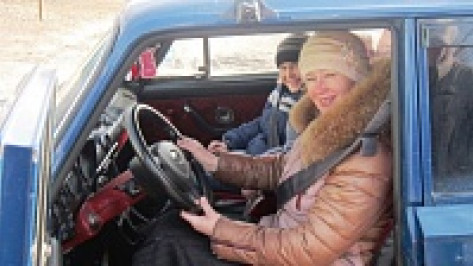 В Павловском районе бабушка-водитель помогла внуку победить в районном конкурсе