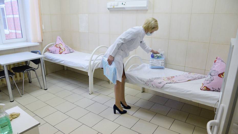 Койки для COVID-пациентов свернули 4 райбольницы в Воронежской области