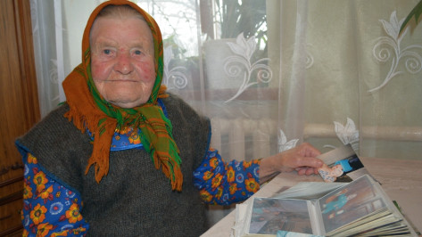 «Сейчас хорошая жизнь!» Пережившая две войны и коллективизацию жительница нижнедевицкого поселка отметила 100 лет 