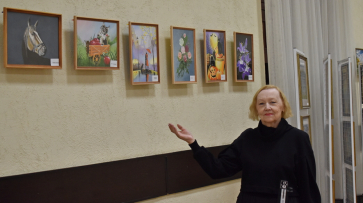 В Борисоглебске открылась выставка «Вдохновение на холсте» местной художницы
