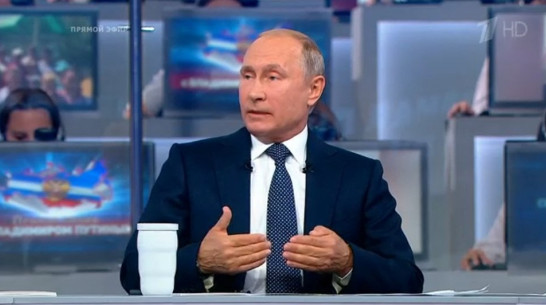 Президент РФ рассказал о причинах роста цен на бензин 