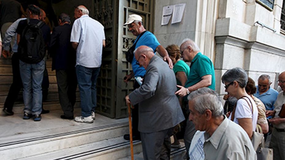В Греции после трехнедельных каникул открылись банки