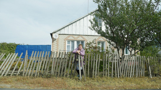 Живущая в промзоне многодетная мать из Воронежской области обратилась к главе СК РФ