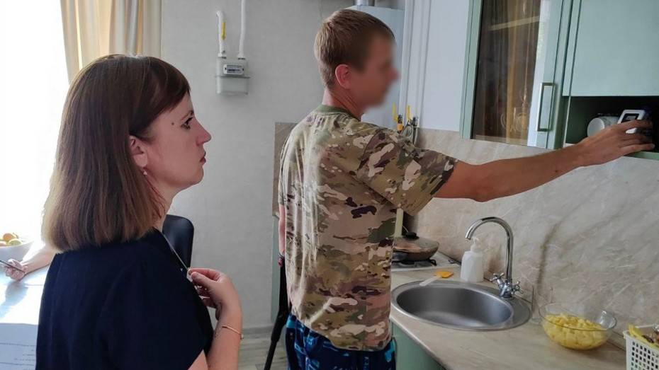 Жилье рамонского ветерана СВО оборудовали системой «Умный дом»